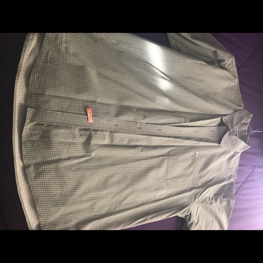 Cinch long sleeve shirt